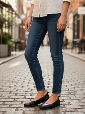 Eileen Fisher Black Leather Ballet Flat